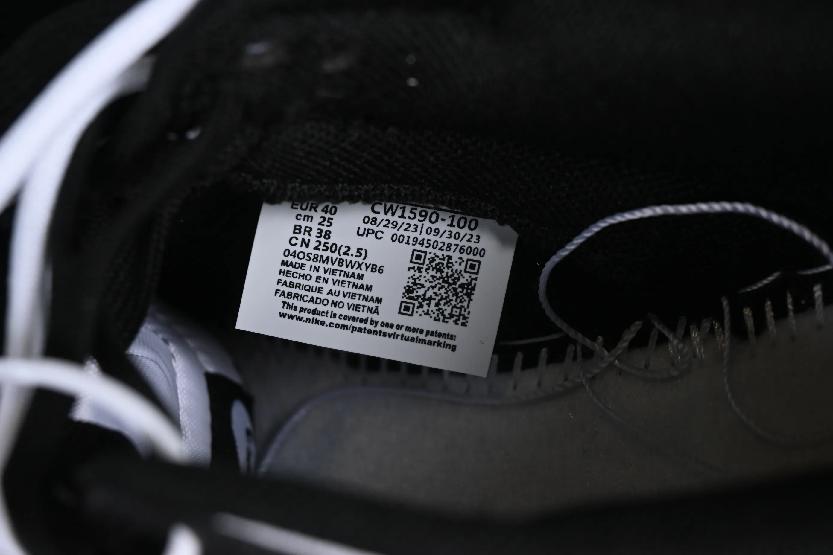 All categories Nk SB Dunk series Nk SB Dunk Low low-top sneakers CS version Nk Dunk Low "Panda" black and white panda customized version of deconstructed strap casual sneakers CW1590-100